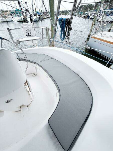 CAROLINA MOON 38ft Hunter Yacht For Sale