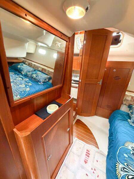 CAROLINA MOON 38ft Hunter Yacht For Sale