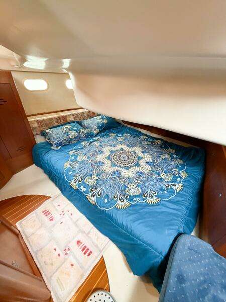 CAROLINA MOON 38ft Hunter Yacht For Sale