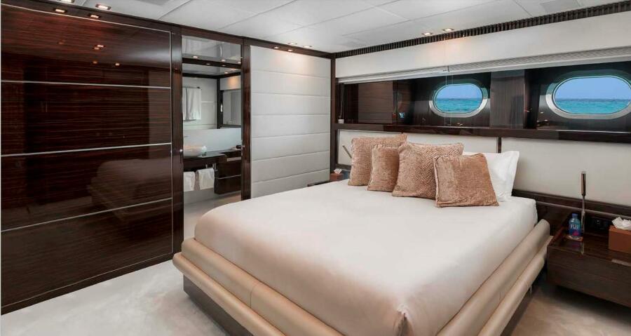 141' 2012 Arno Leopard 