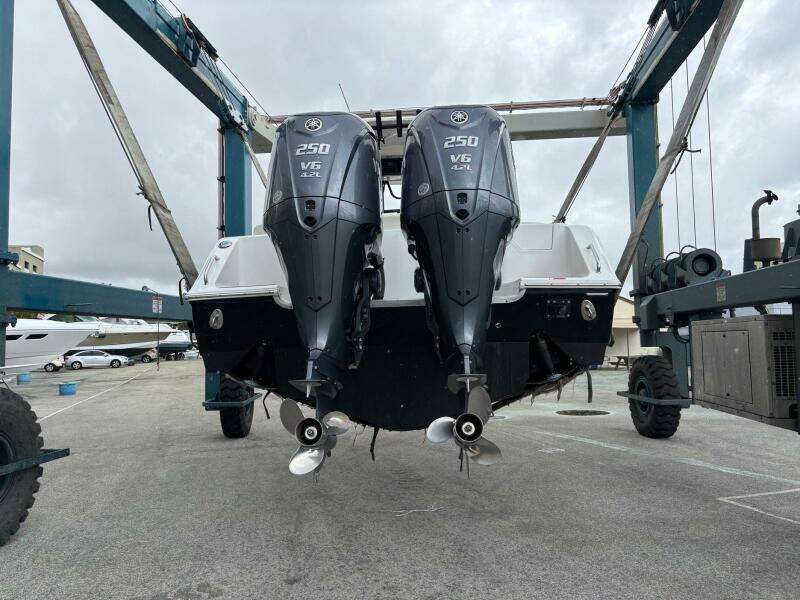 27ft Sea Hunt Yacht For Sale