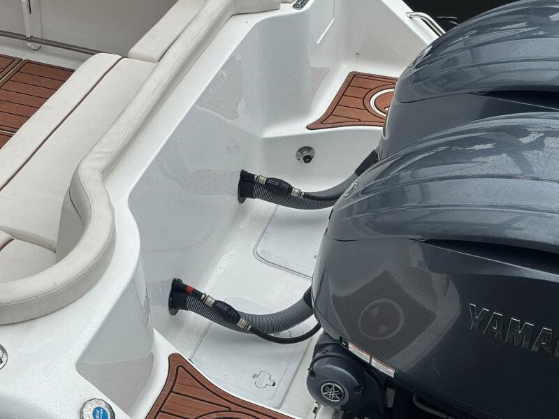 27' 2022 Sea Hunt Ultra 275 SE