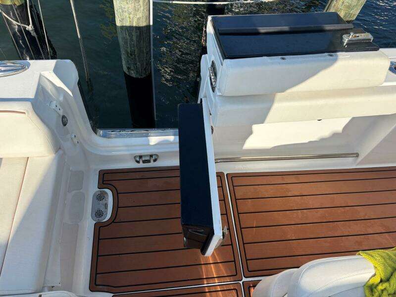 27ft Sea Hunt Yacht For Sale