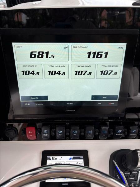 27' 2022 Sea Hunt Ultra 275 SE