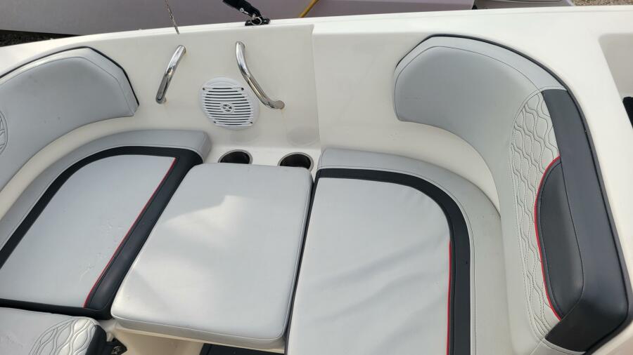 17' 2022 Bayliner Element M17