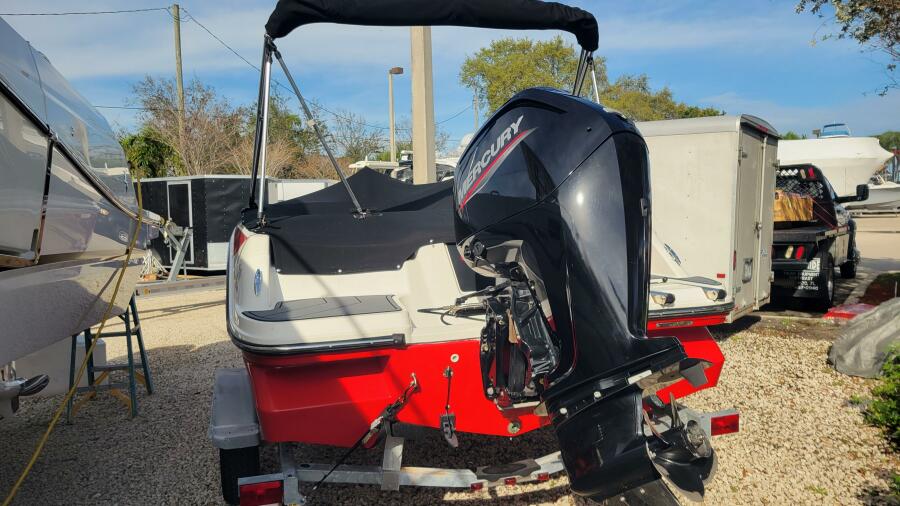 17' 2022 Bayliner Element M17