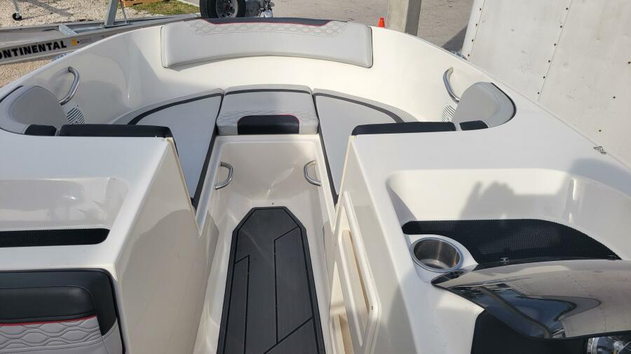 17' 2022 Bayliner Element M17