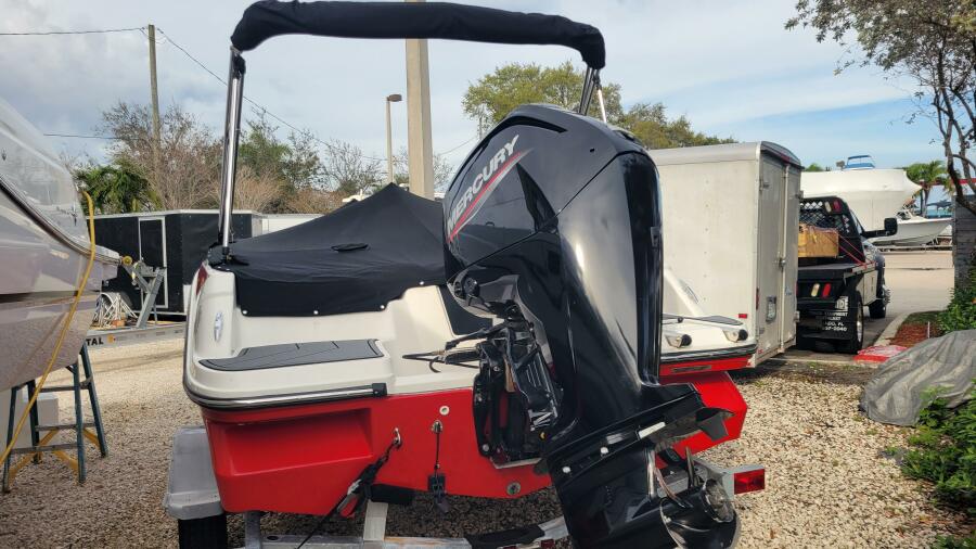 17' 2022 Bayliner Element M17