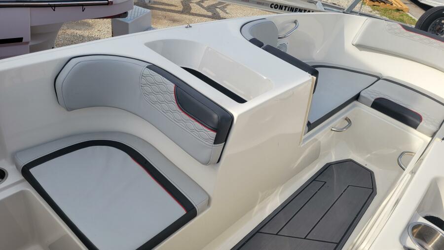 17' 2022 Bayliner Element M17