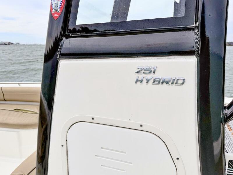 25' 2020 NauticStar 251 Hybrid