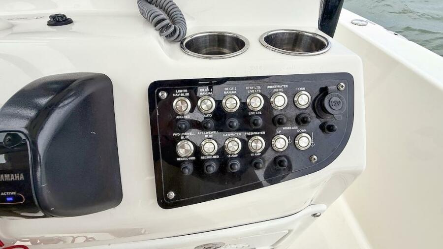 25' 2020 NauticStar 251 Hybrid