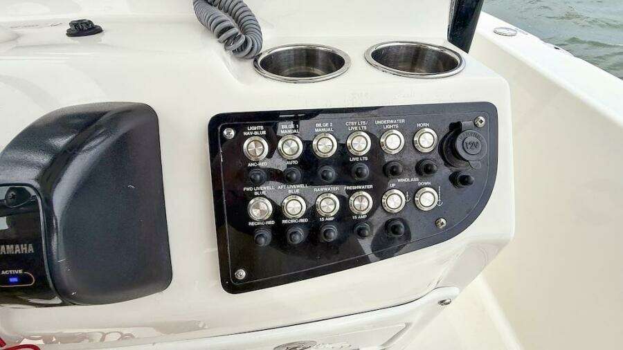 2020 NauticStar 251 Hybrid