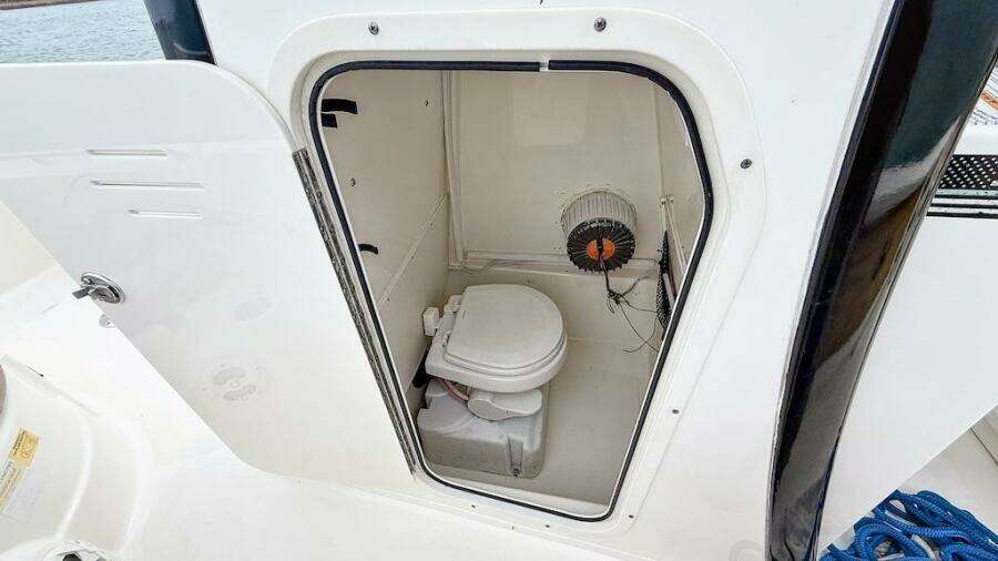 2020 NauticStar 251 Hybrid