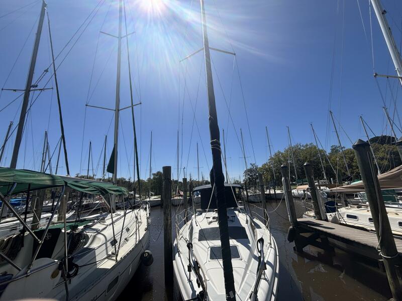 30' 1995 Hunter 29.5