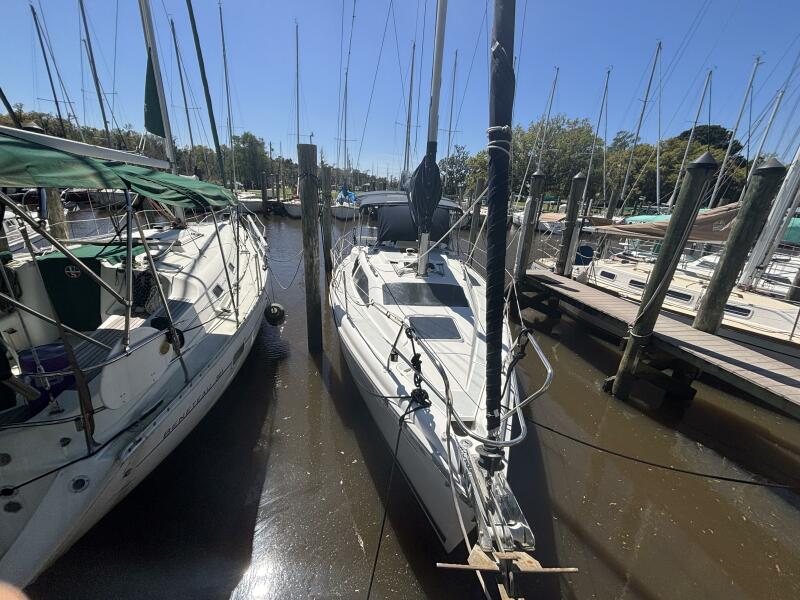 30' 1995 Hunter 29.5