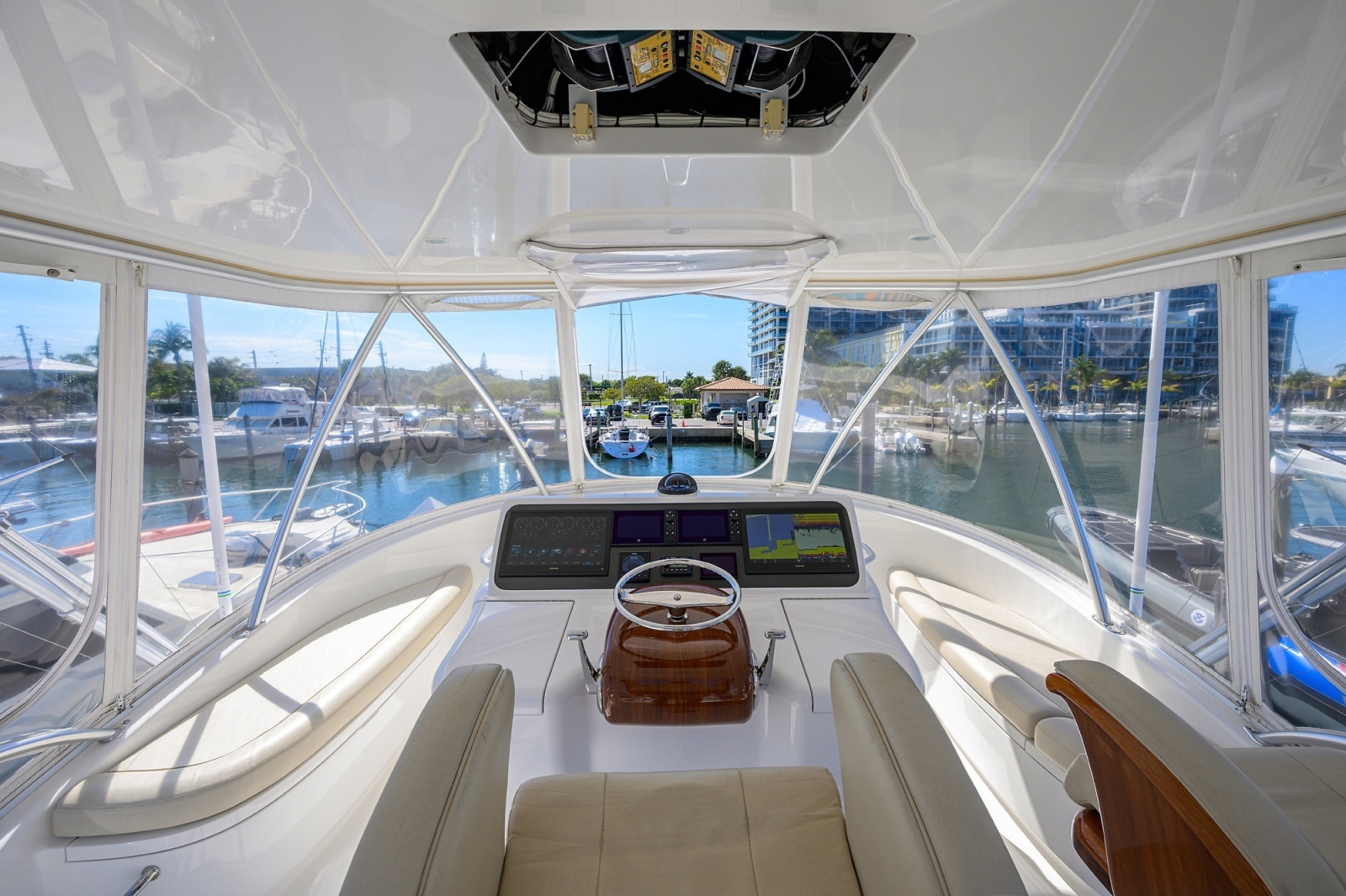 Viking 42 - Bella Vita - Flybridge