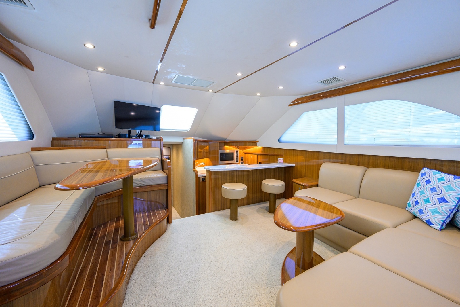 Viking 42 - Bella Vita - Salon