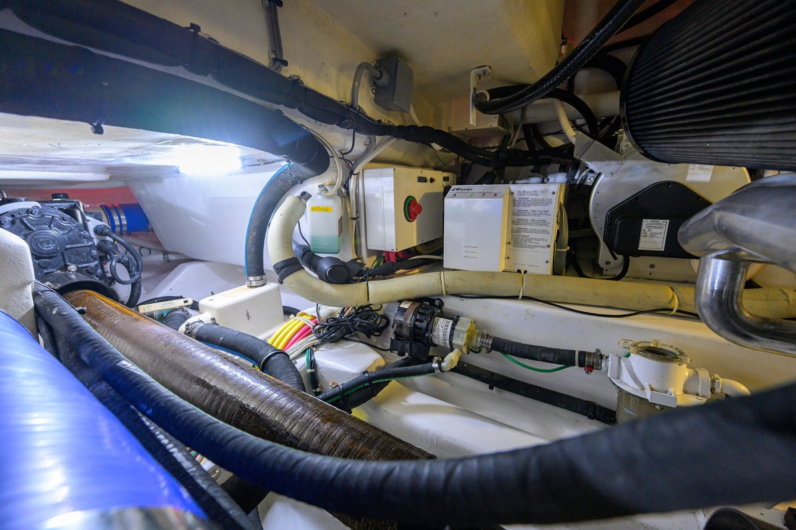 Viking 42 - Bella Vita - Engine Room