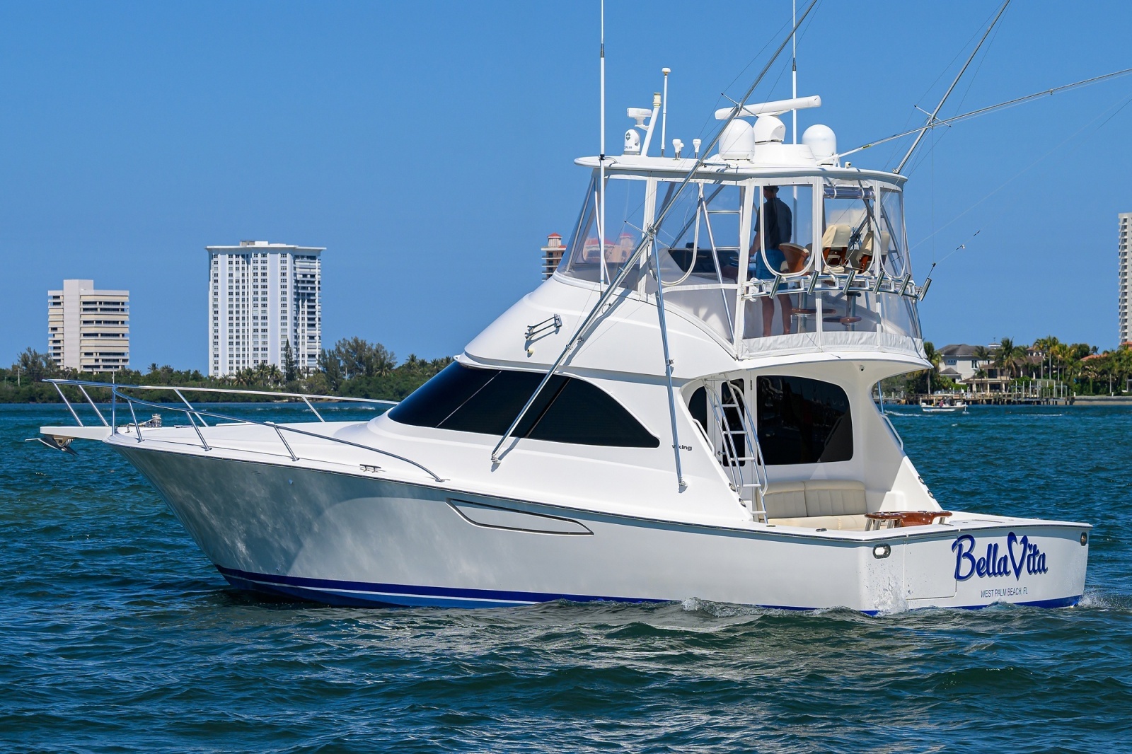 Viking 42 - Bella Vita - Engine Room