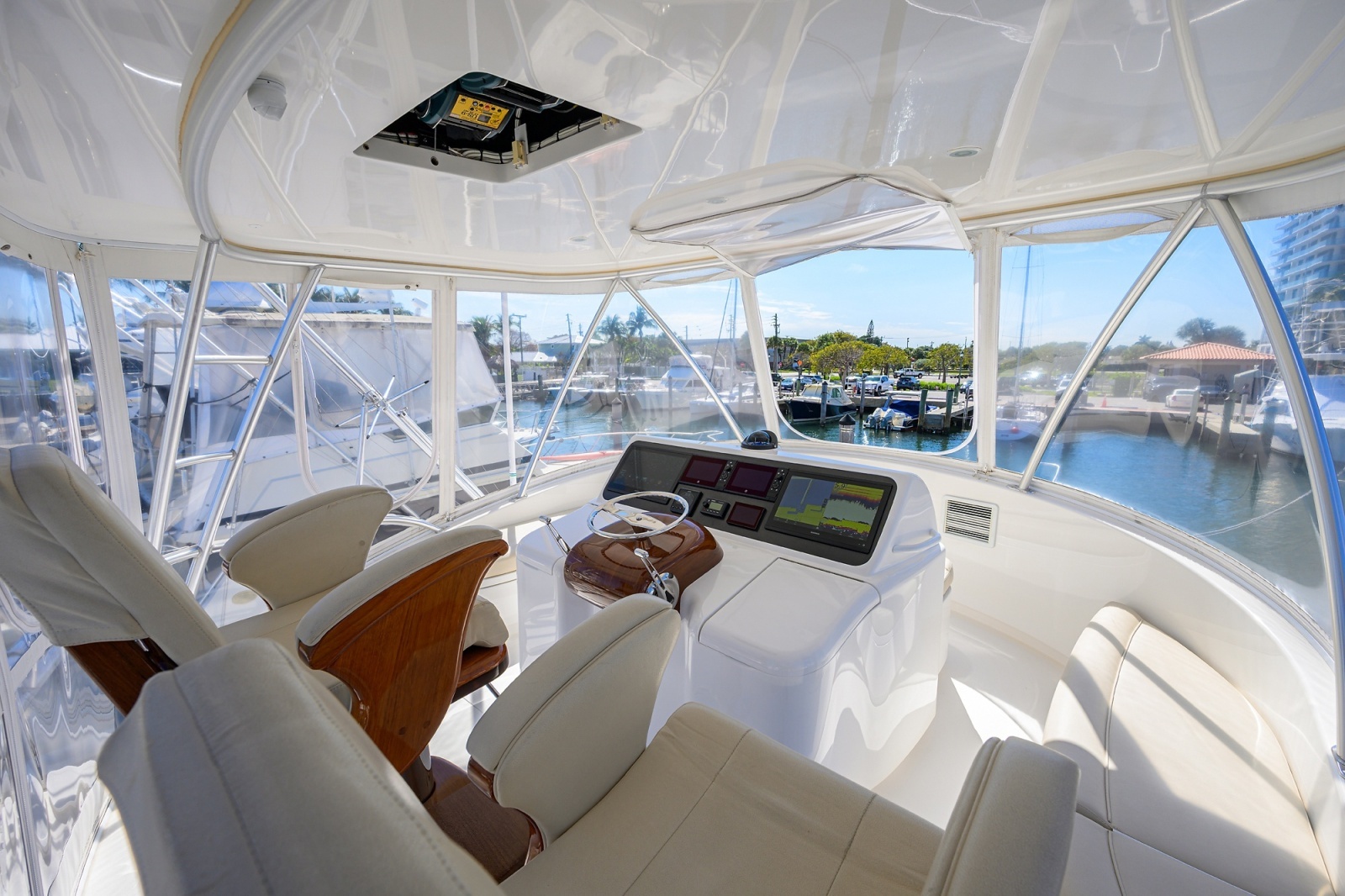 Viking 42 - Bella Vita - Flybridge