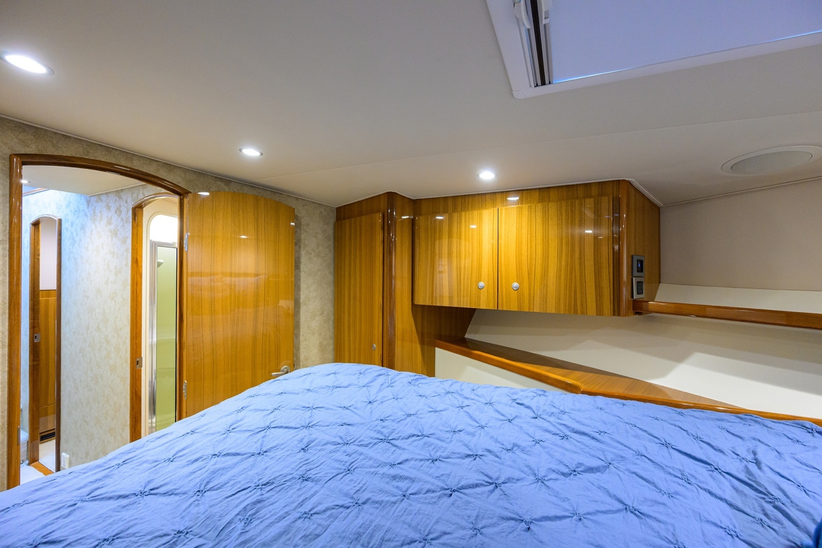 Viking 42 - Bella Vita - Stateroom