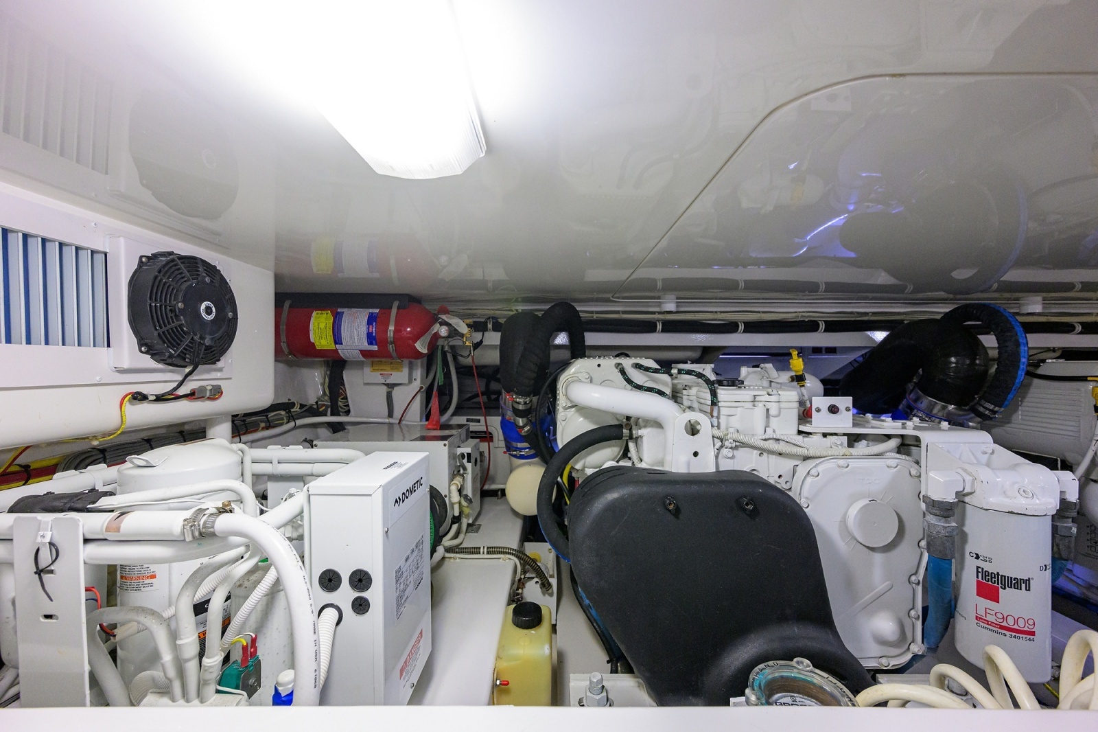 Viking 42 - Bella Vita - Engine Room