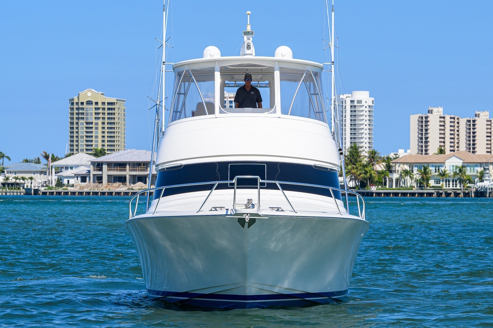 Viking 42 - Bella Vita - Engine Room