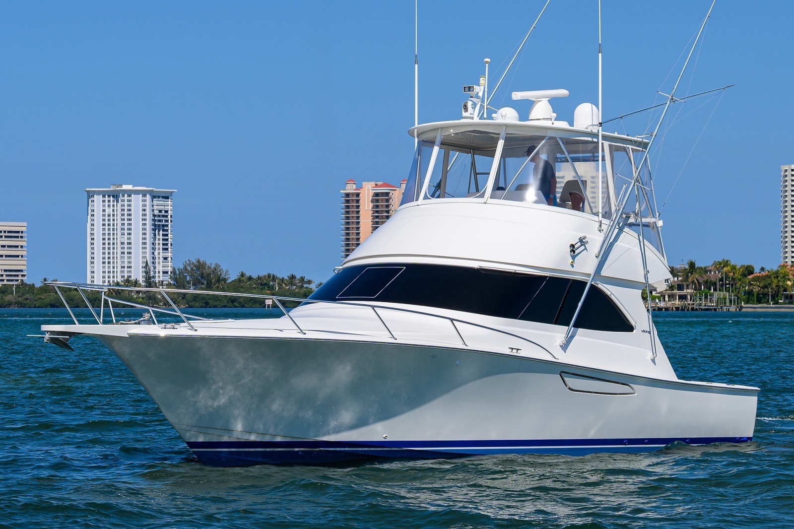 Viking 42 - Bella Vita - Engine Room