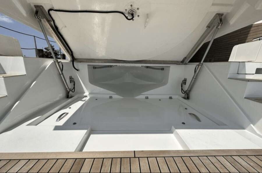53ft Galeon Yacht For Sale