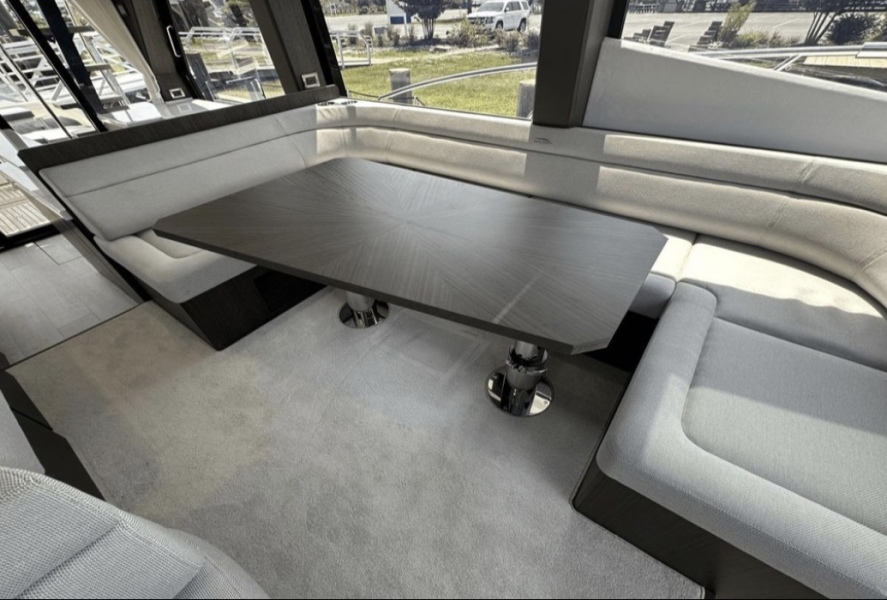 53' 2024 Galeon 510 SKY