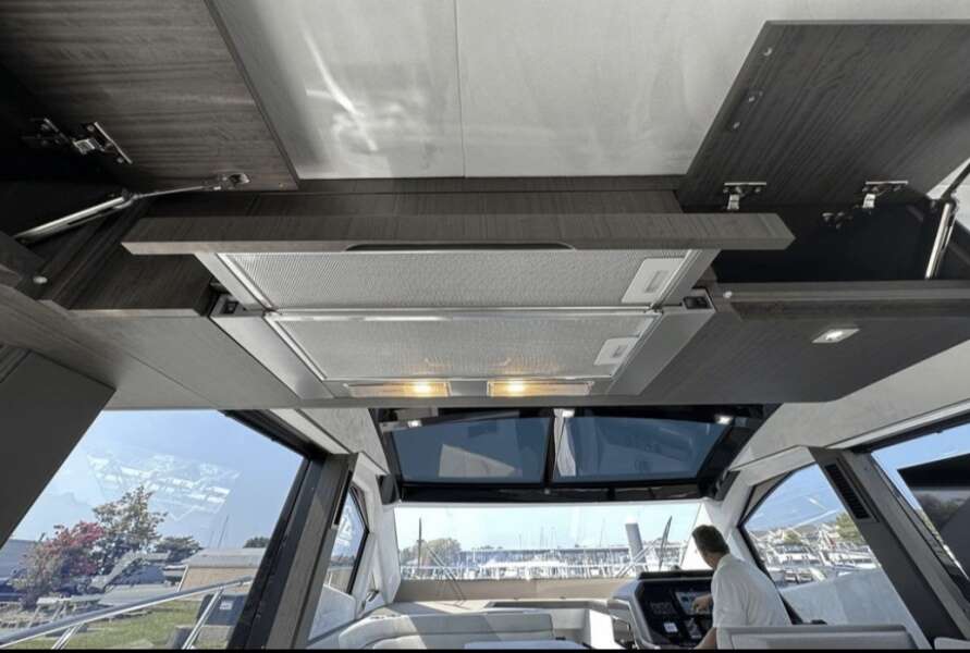 53ft Galeon Yacht For Sale