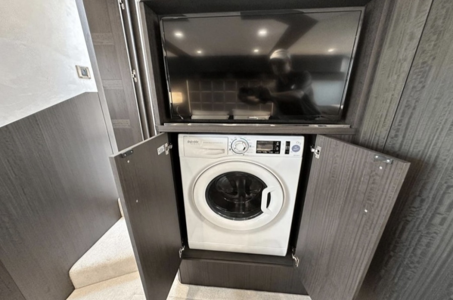 53' 2024 Galeon 510 SKY