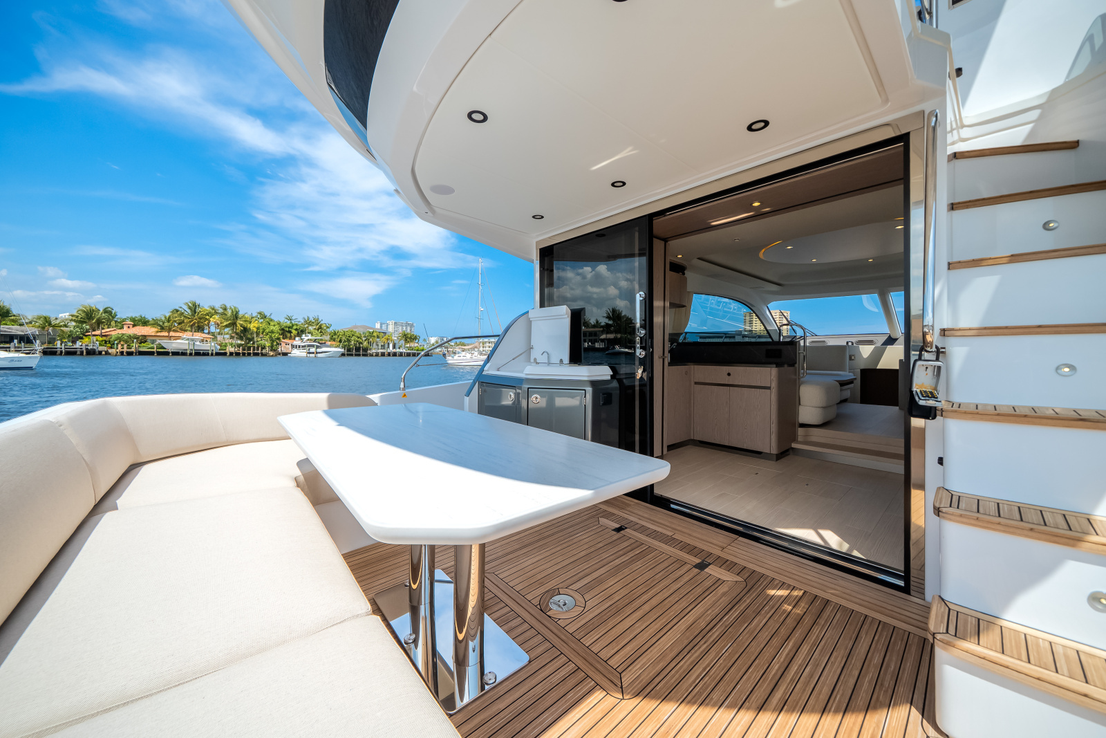 53ft Azimut Yacht For Sale