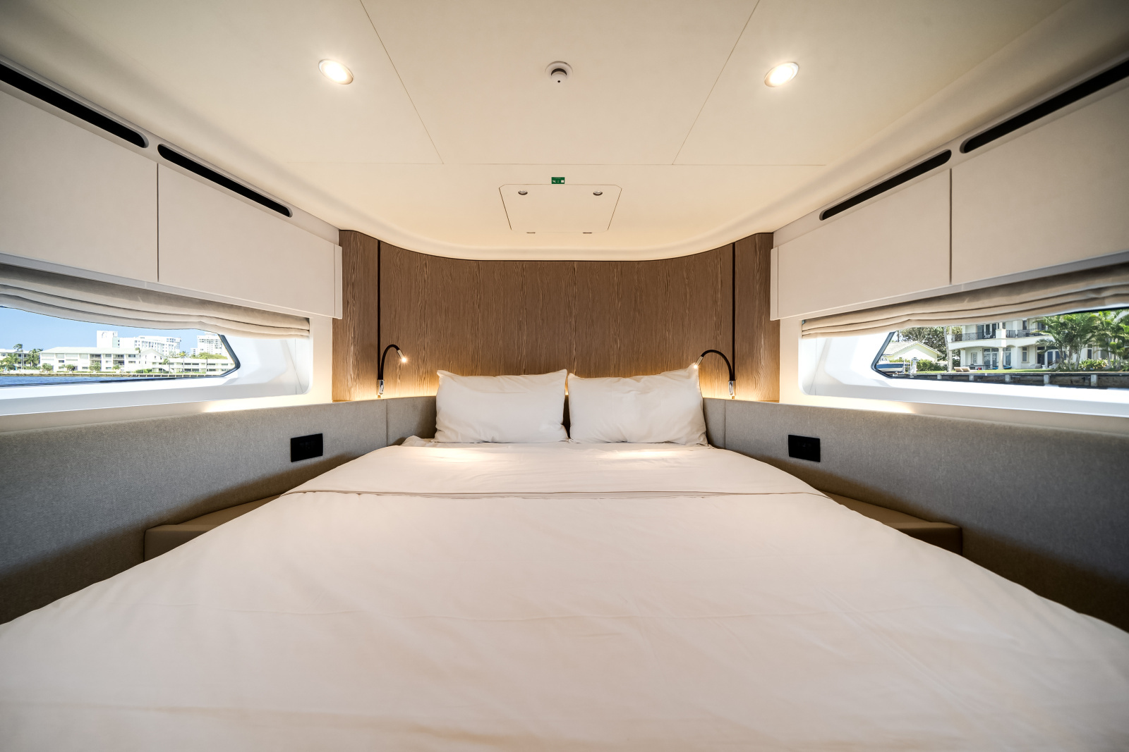 53ft Azimut Yacht For Sale