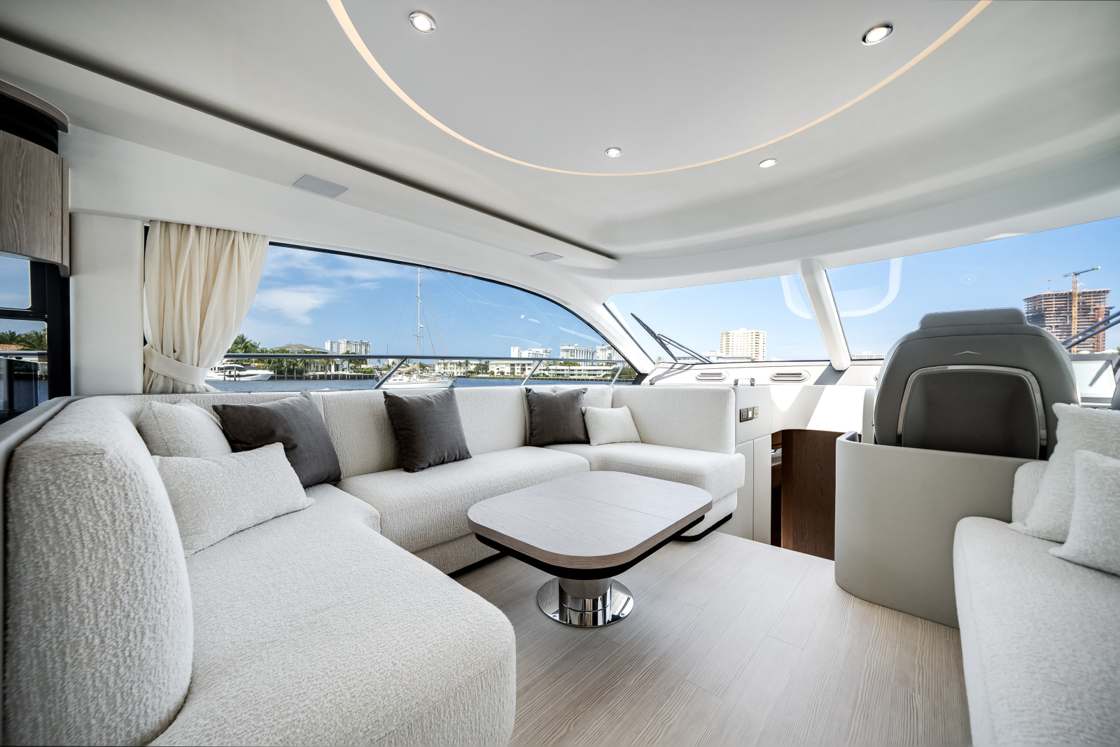 53ft Azimut Yacht For Sale