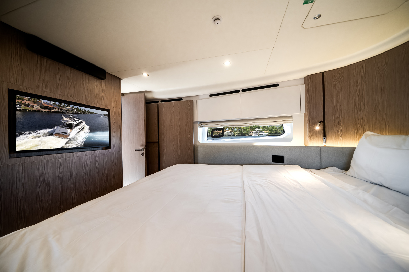 53ft Azimut Yacht For Sale
