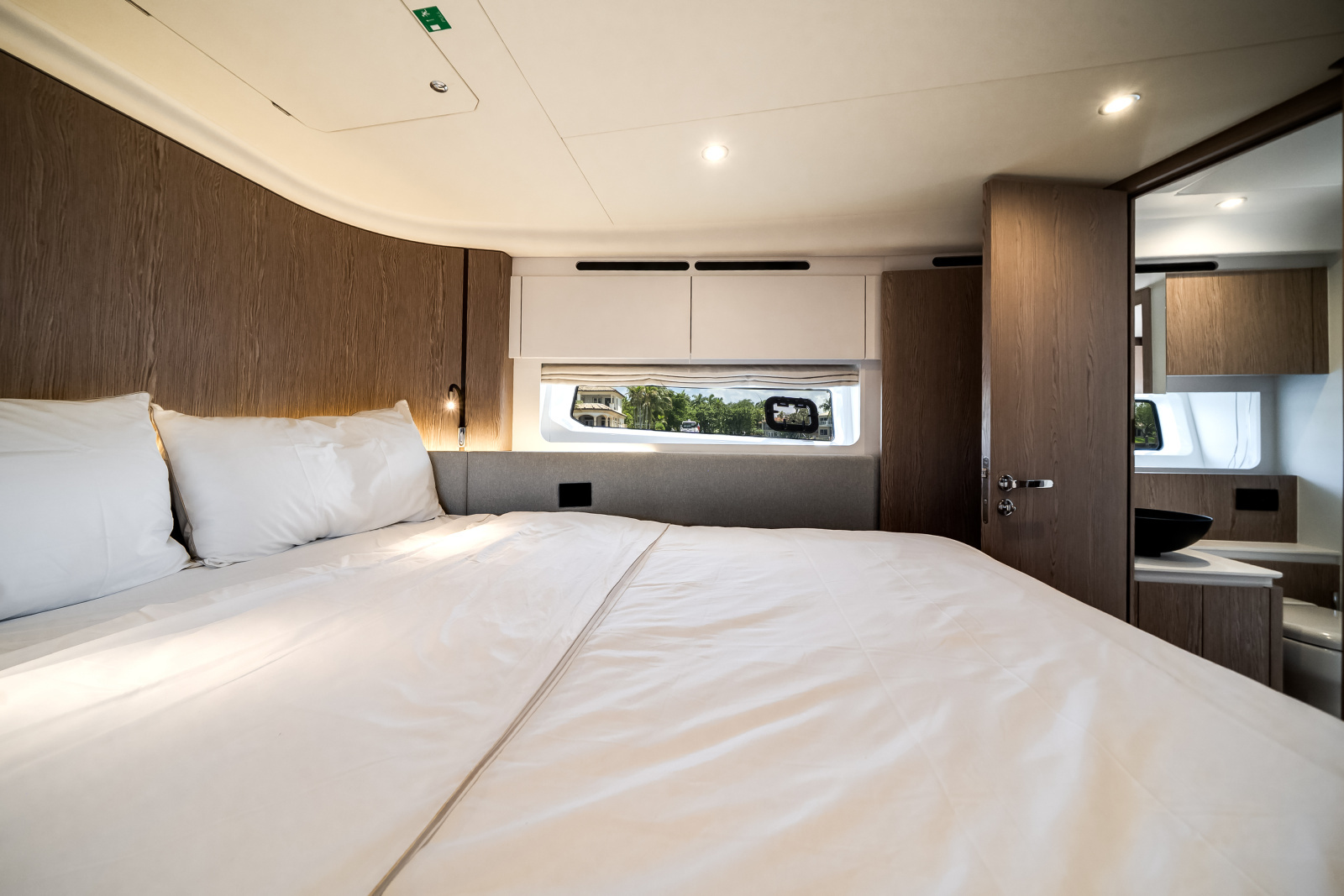 53ft Azimut Yacht For Sale