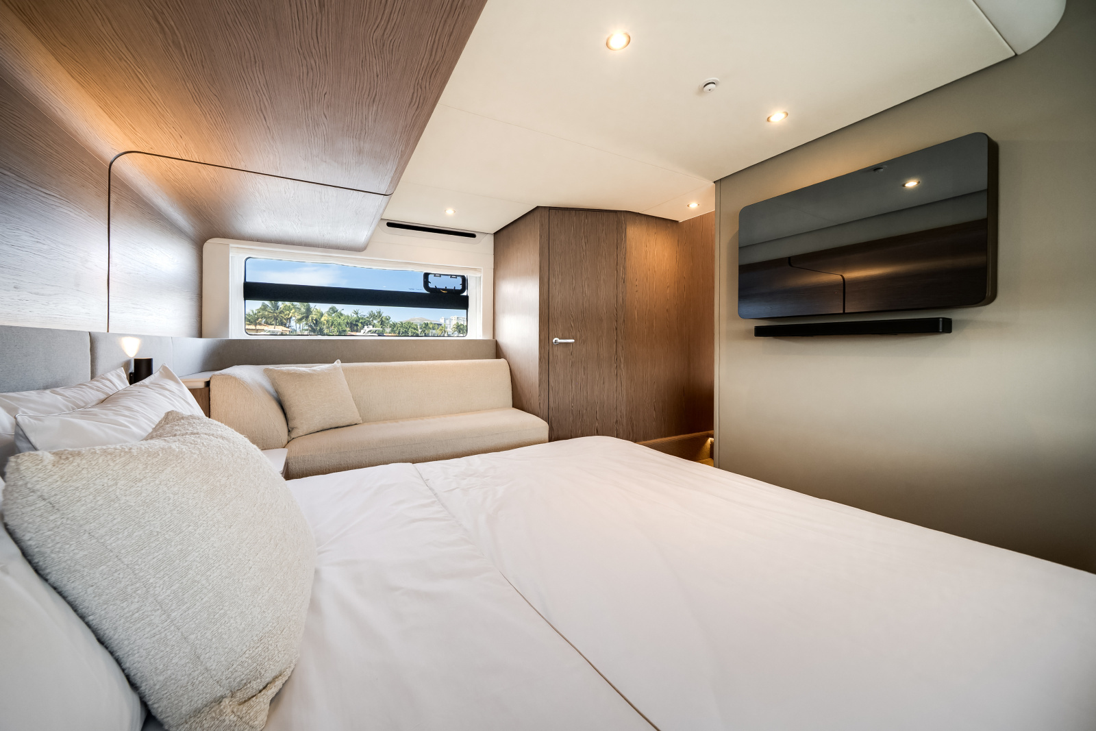 53ft Azimut Yacht For Sale