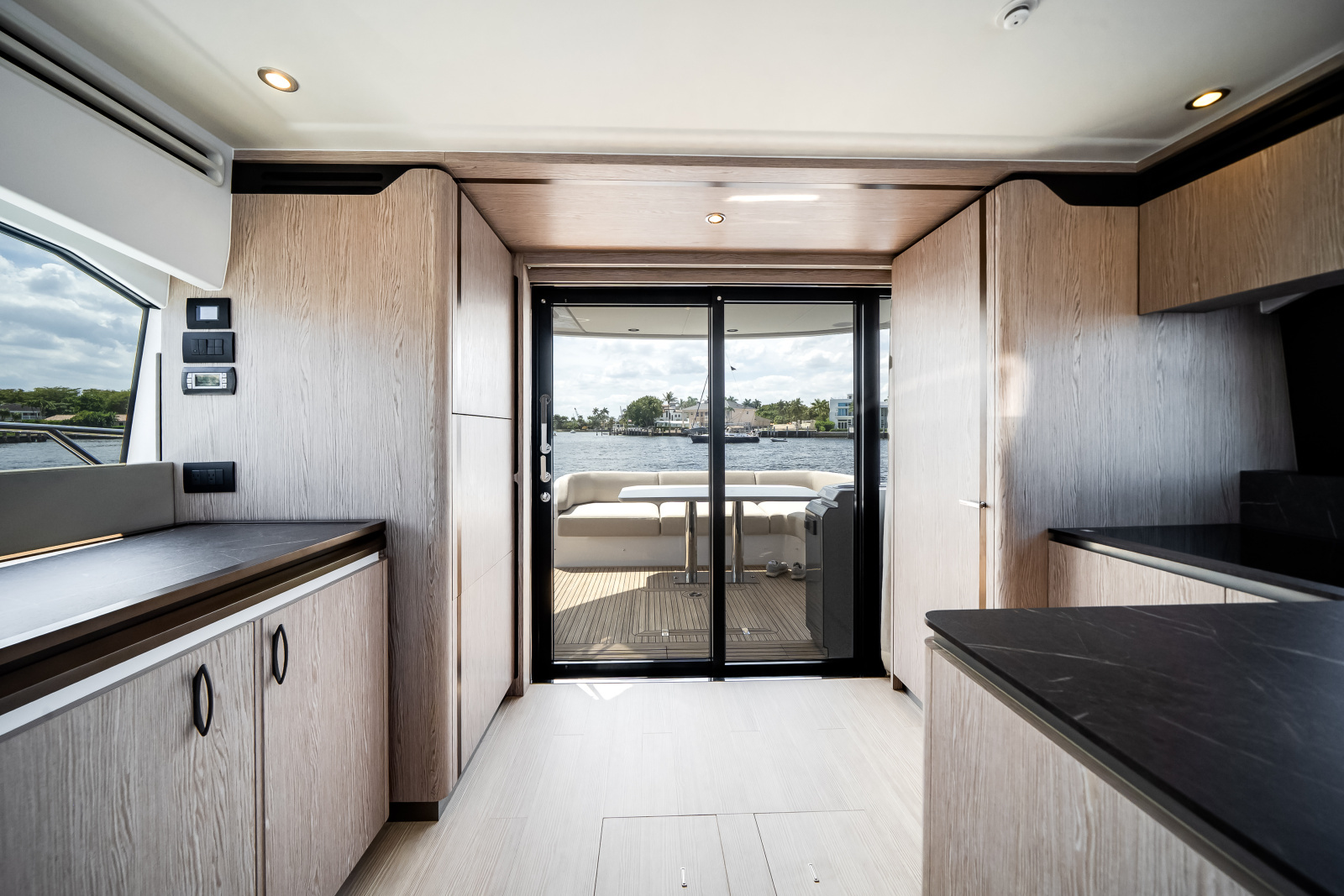53ft Azimut Yacht For Sale