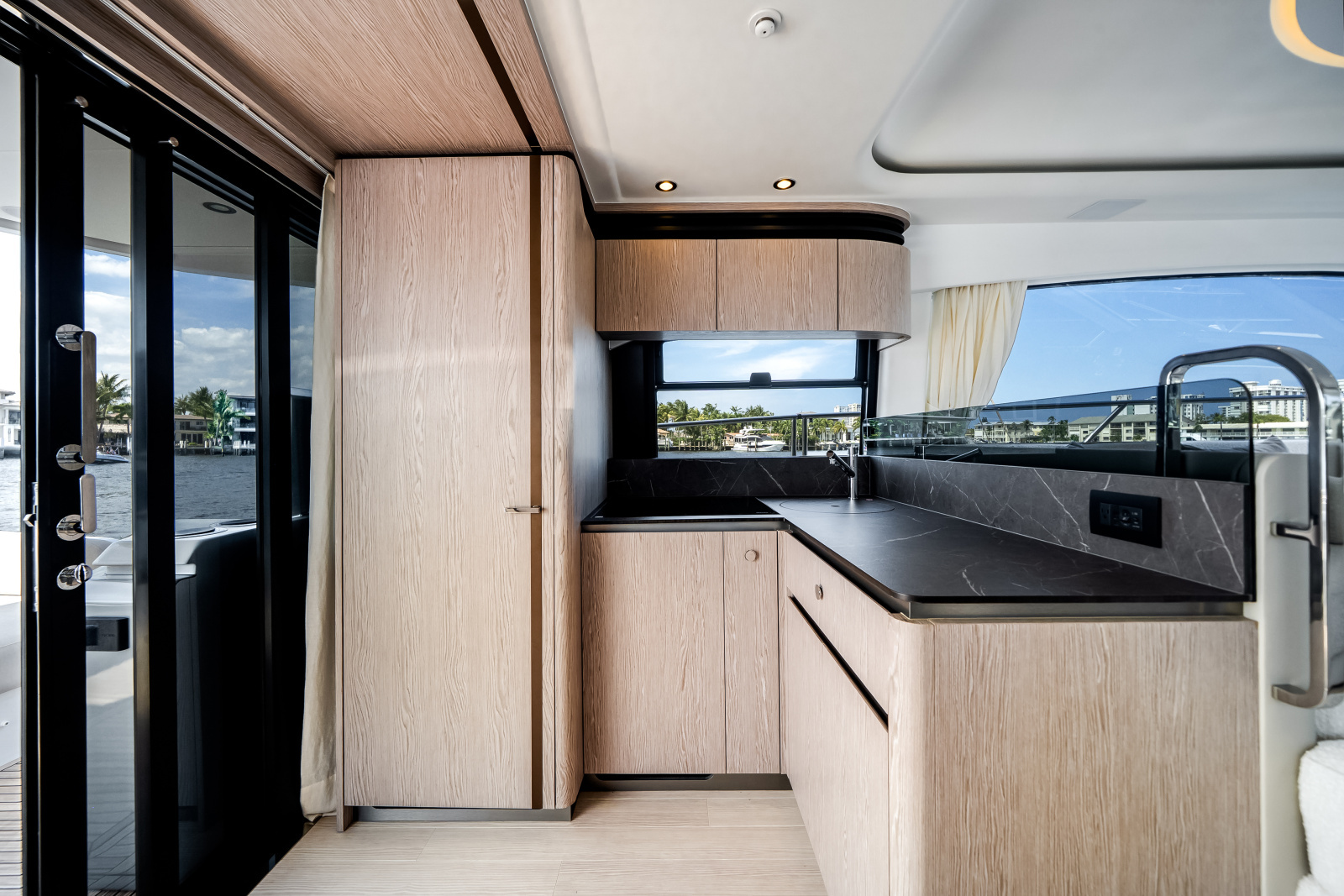 53ft Azimut Yacht For Sale