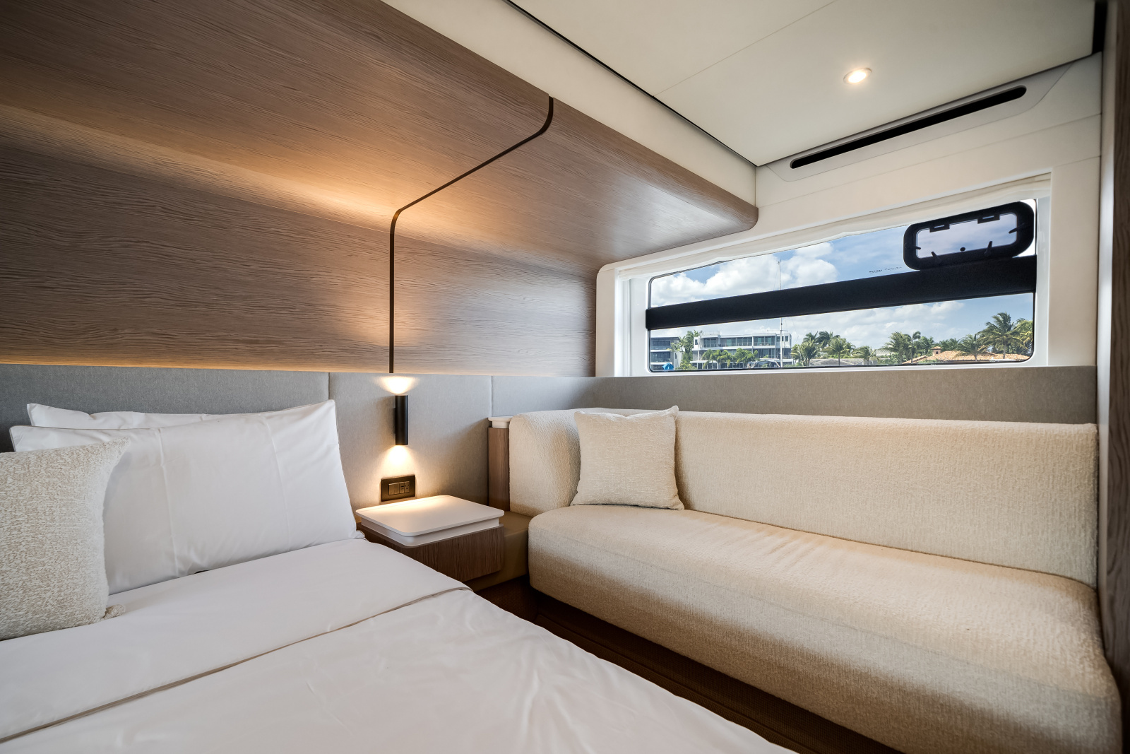 53ft Azimut Yacht For Sale