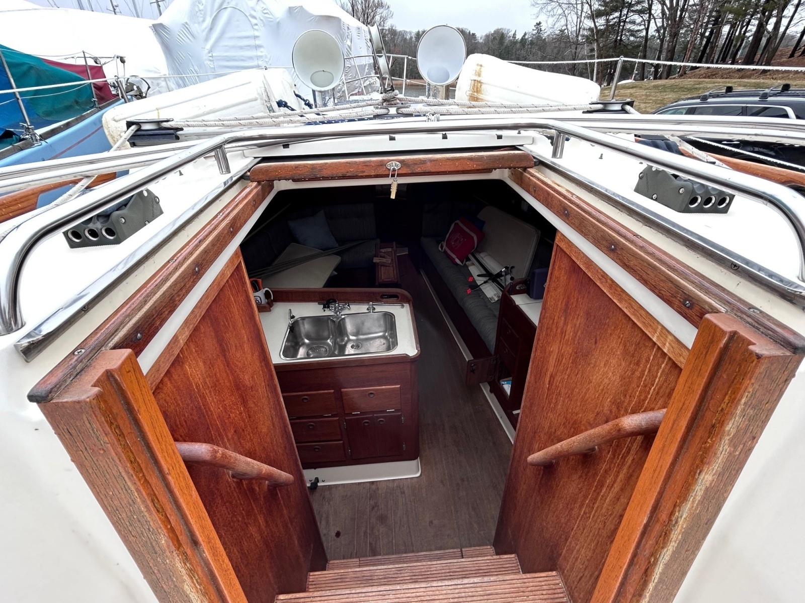 Heritage 34ft Sabre Yacht For Sale