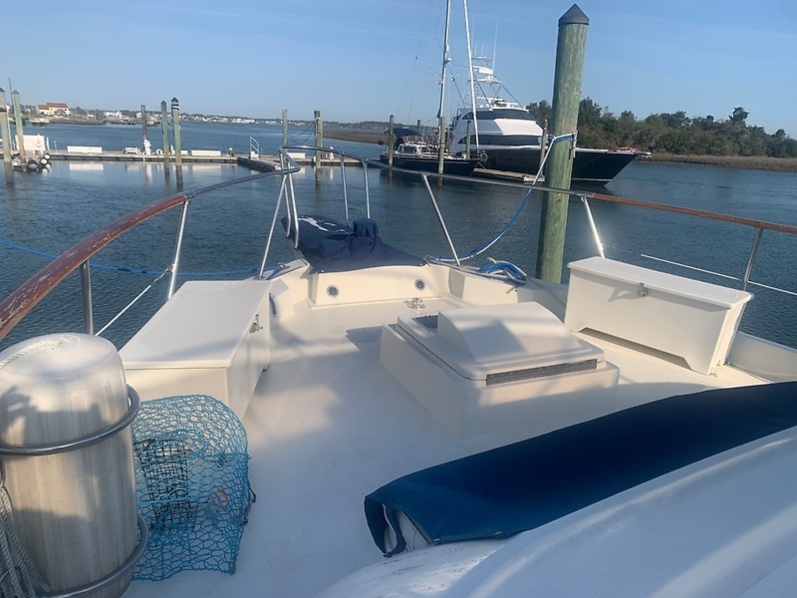 1984 Hatteras 53 — 0005608135