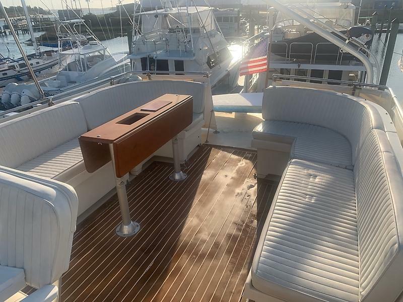 1984 Hatteras 53 — 0005608089