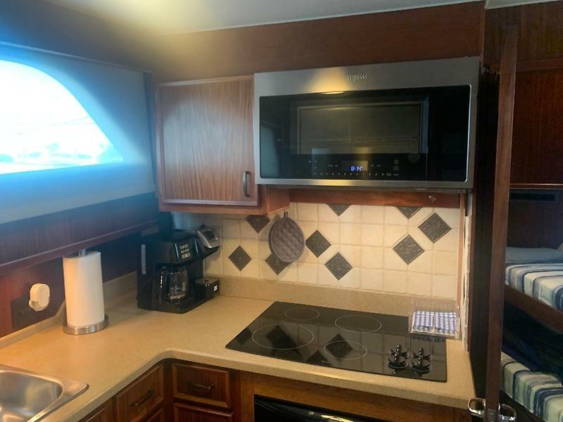 1984 Hatteras 53 — 0005607999