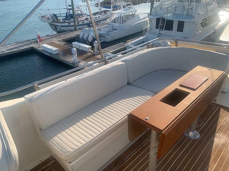 1984 Hatteras 53 — 0005608083