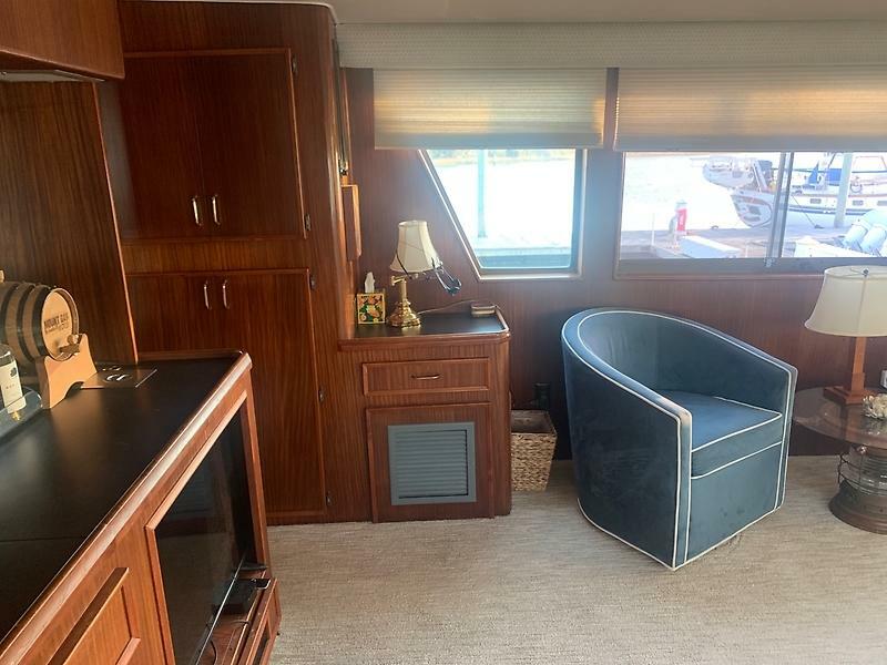 1984 Hatteras 53 — 0005607963