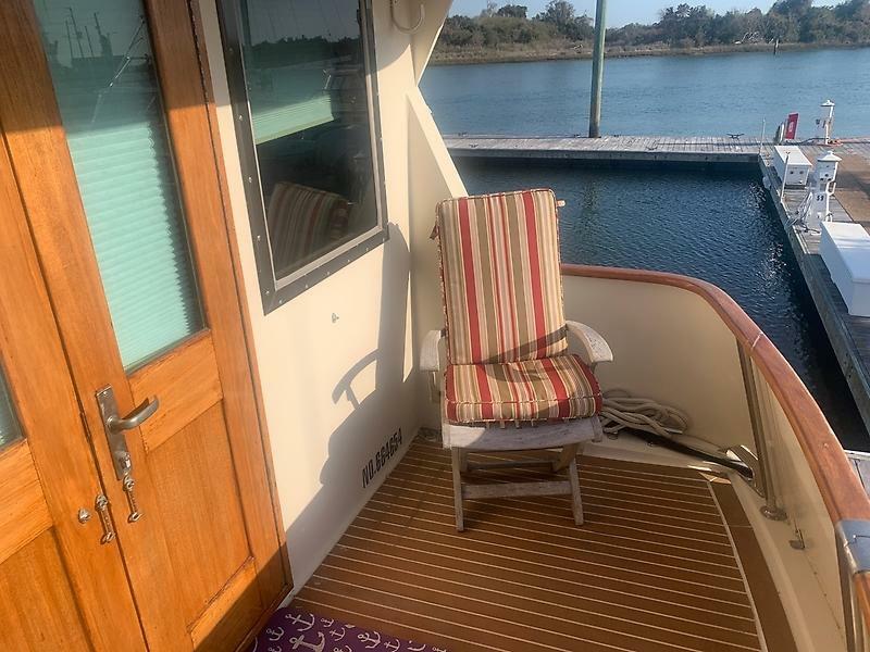 1984 Hatteras 53 — 0005608126