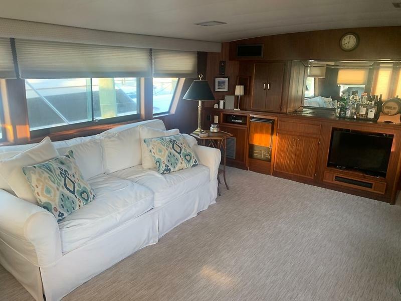 1984 Hatteras 53 — 0005607967