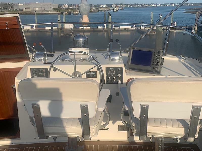1984 Hatteras 53 — 0005608105